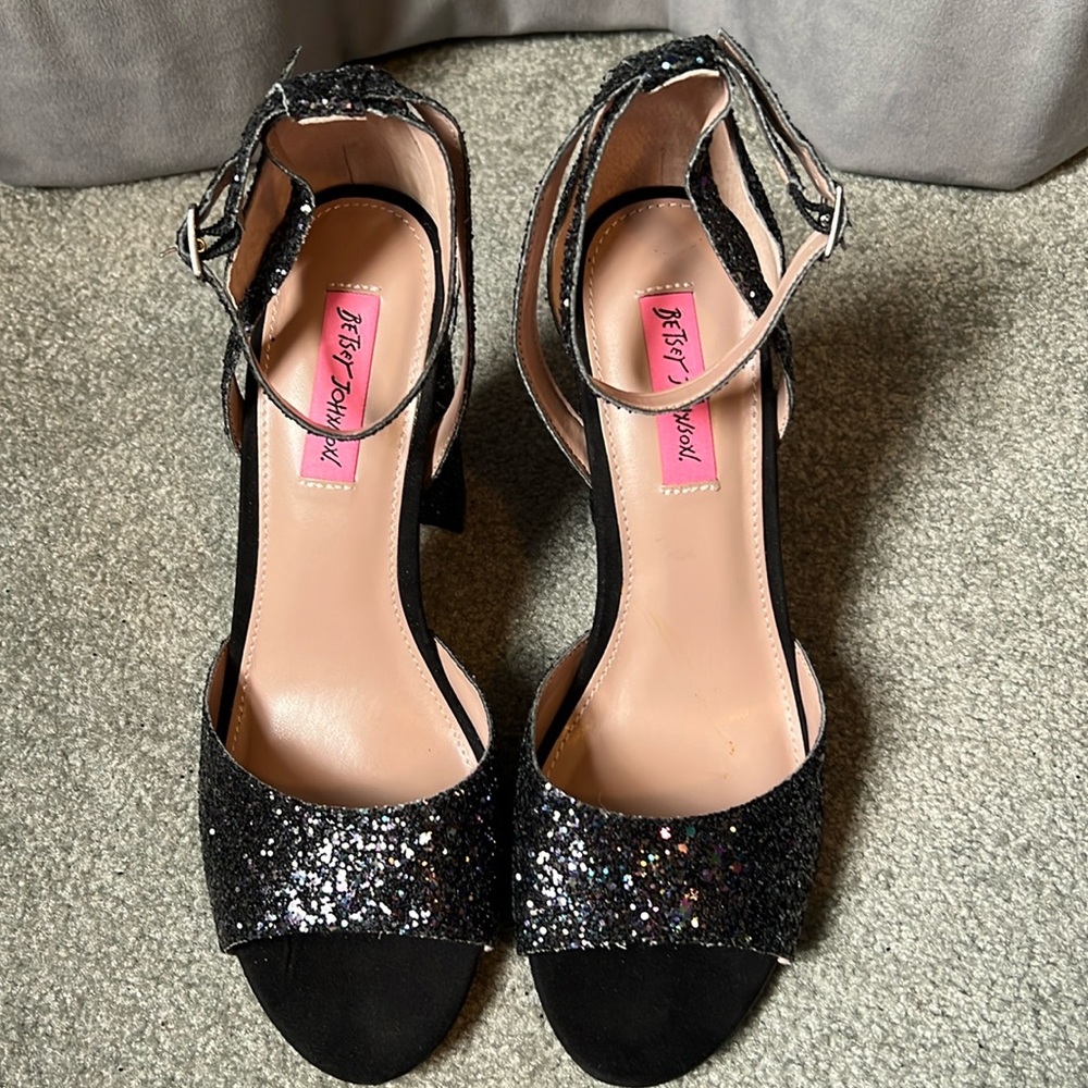 Betsey Johnson…Glissten…Black Glitter Women's Heels